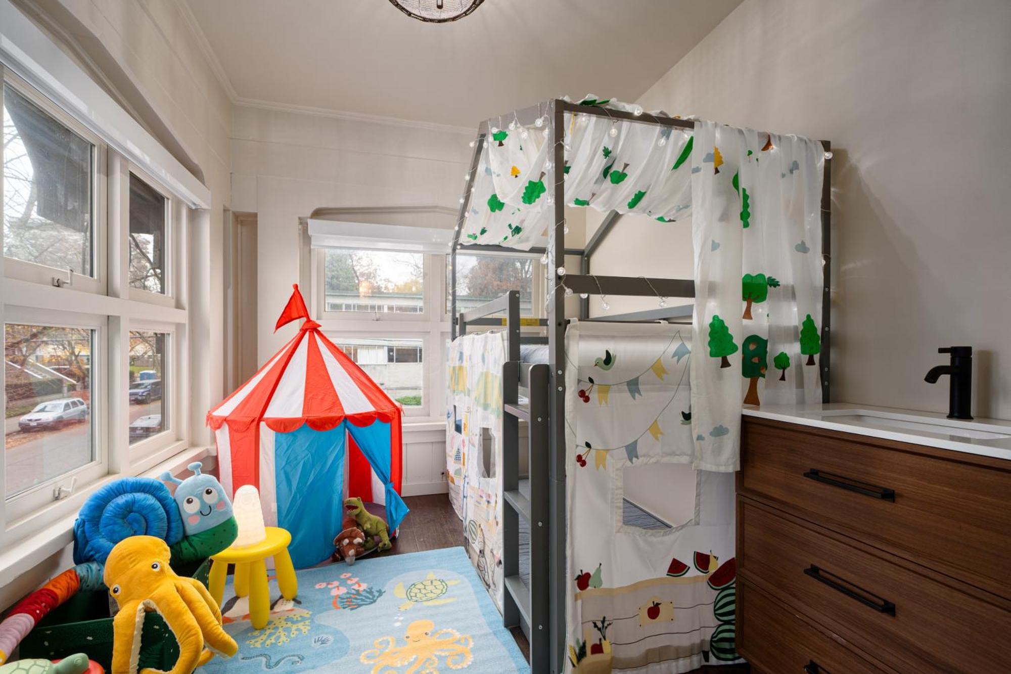 The Hunter House Bed And Breakfast Ванкувър Екстериор снимка